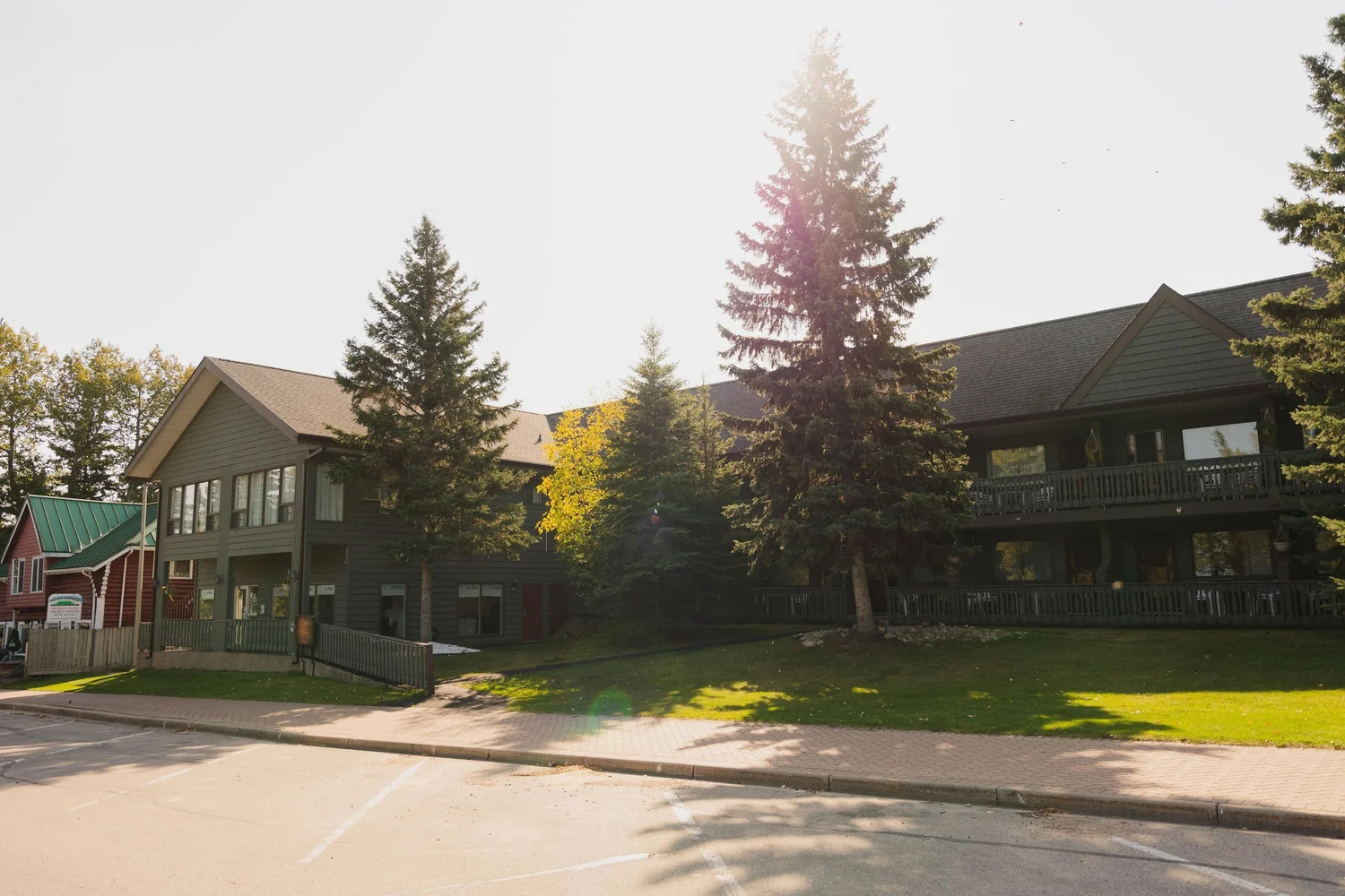 Lakeside buildings at Elk Ridge on the Lake seen from the roadway