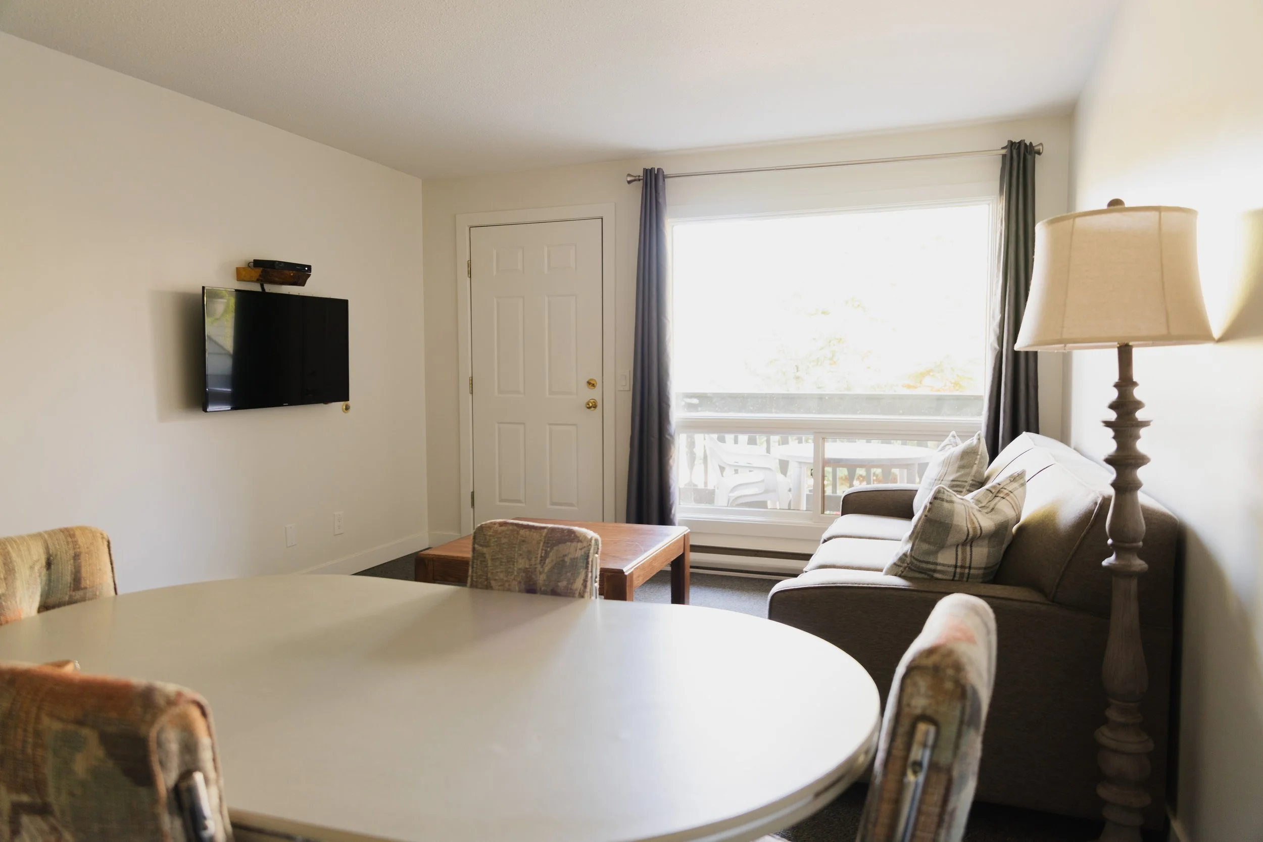 1 Bedroom Standard Suite — photo 15 of 24