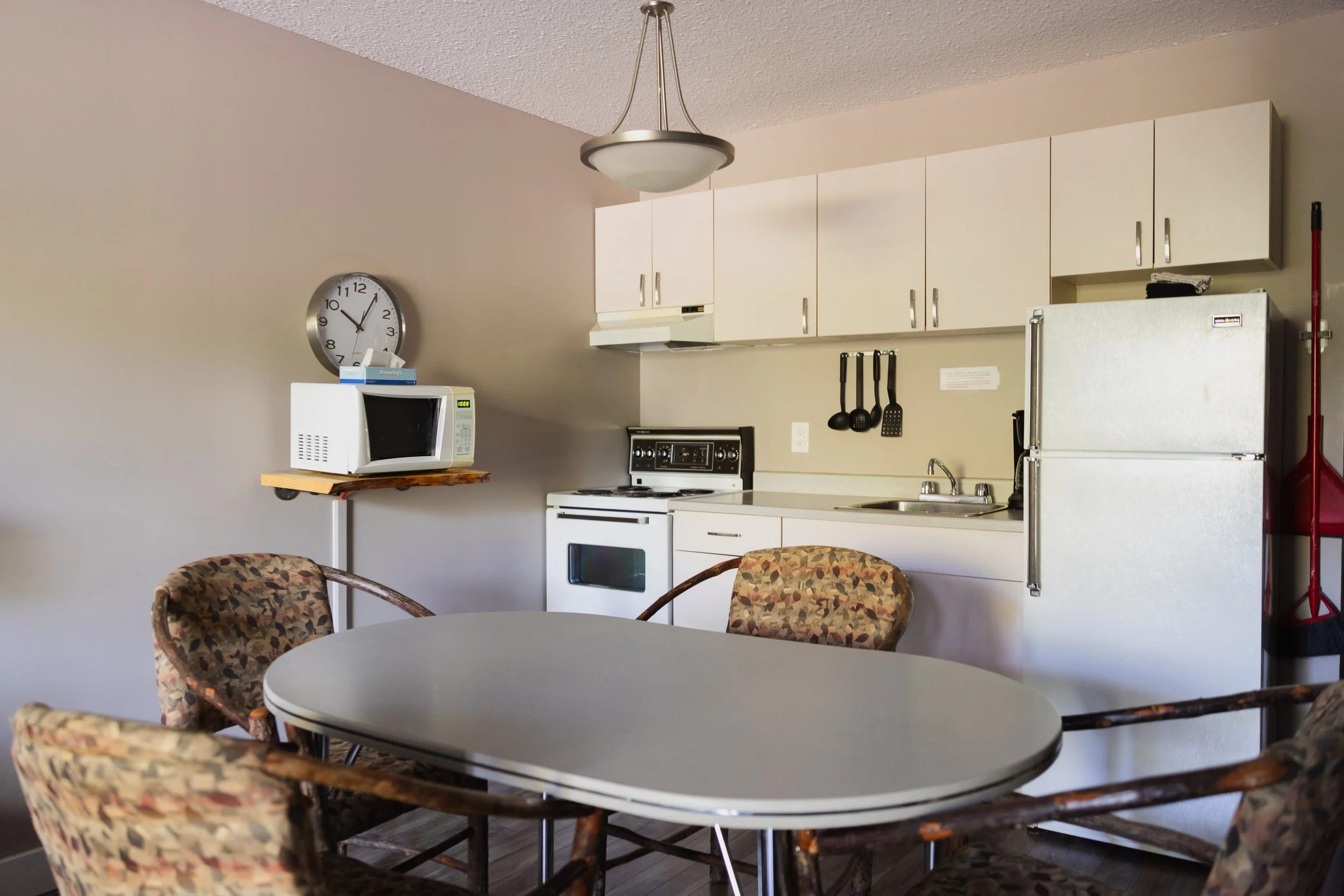 1 Bedroom Accessible Suite — photo 6 of 10