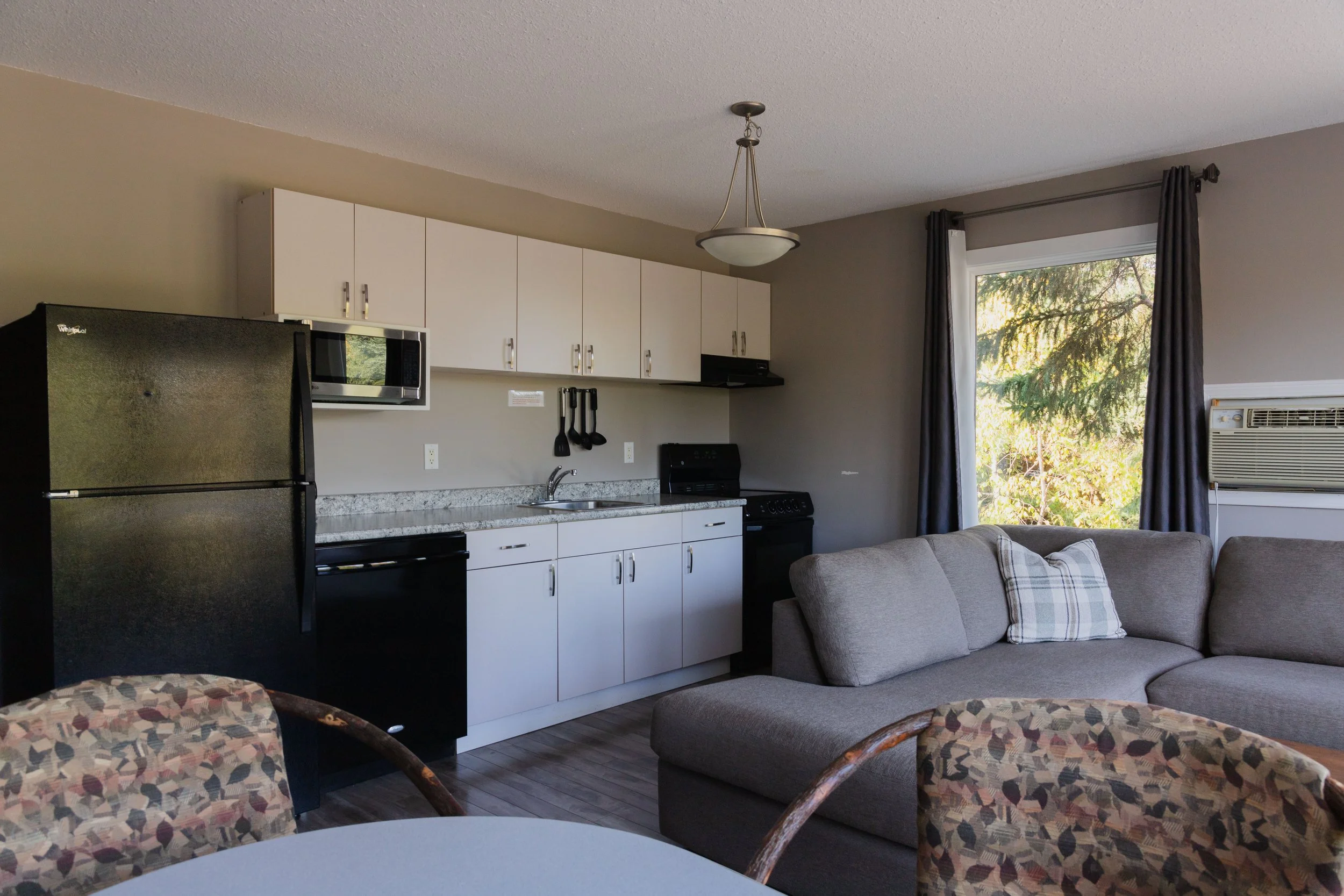 2 Bedroom Executive Suite — photo 9 of 11
