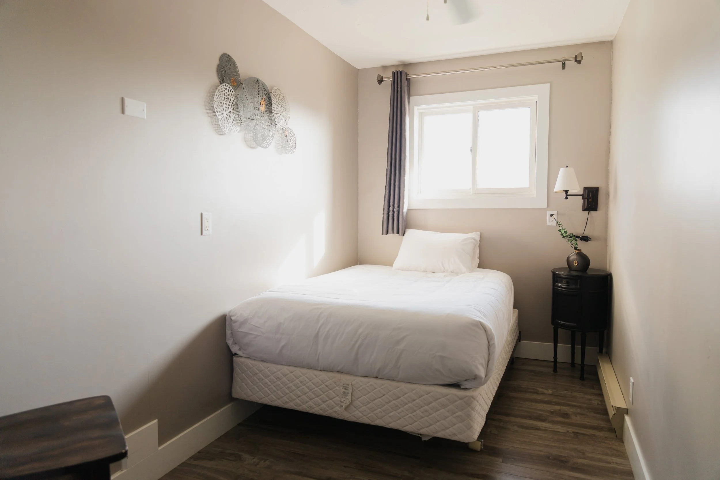 3 Bedroom Upper Executive Suite — photo 4 of 14