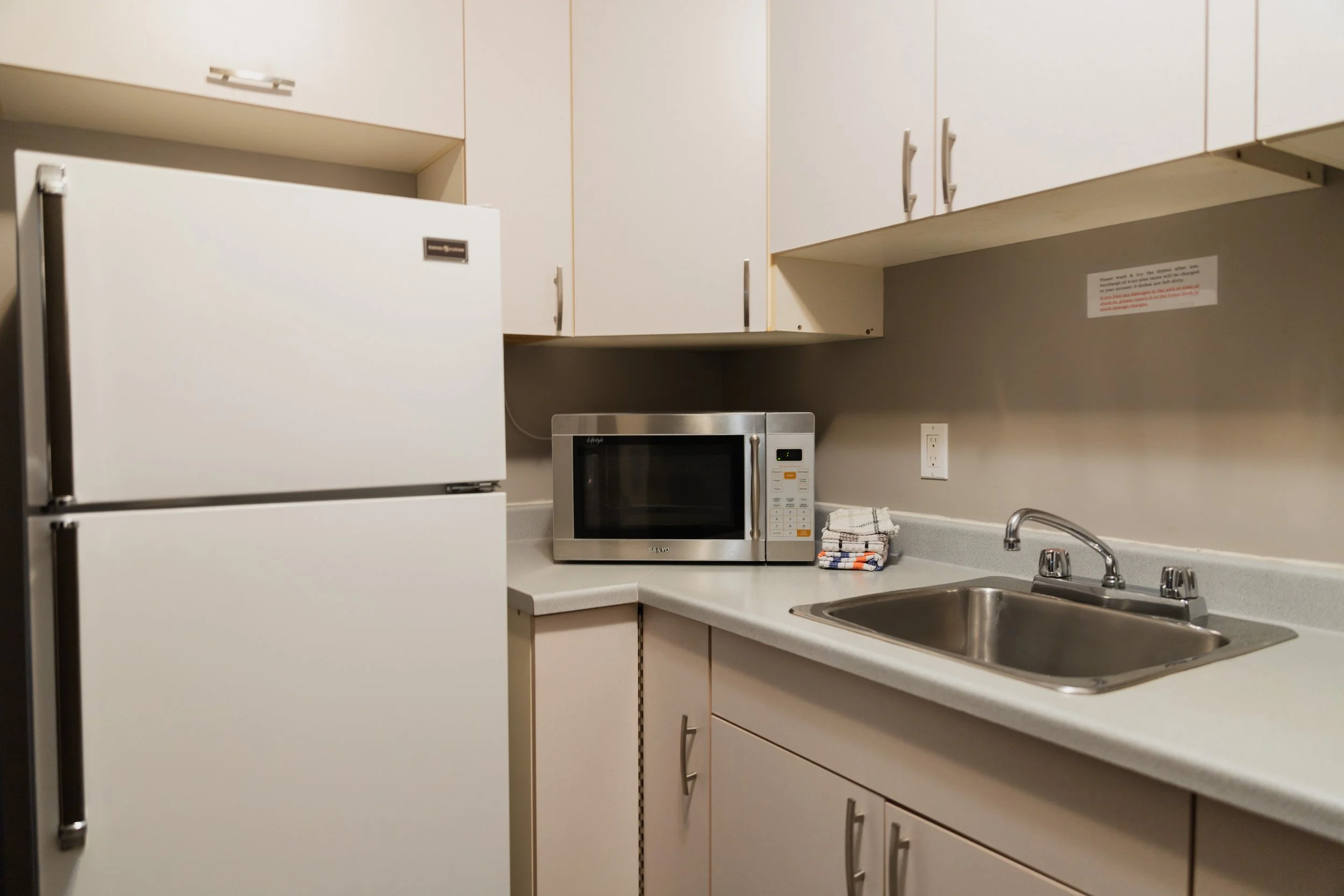 3 Bedroom Upper Executive Suite — photo 7 of 14