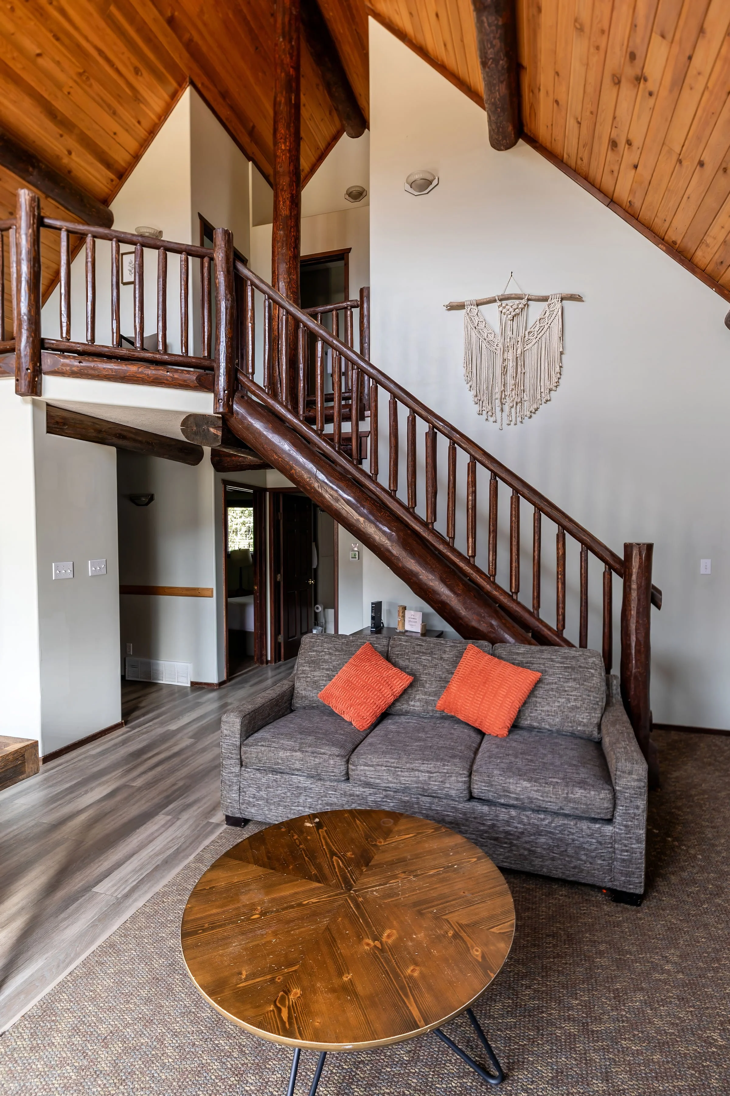 A suite at Elk Ridge Resort