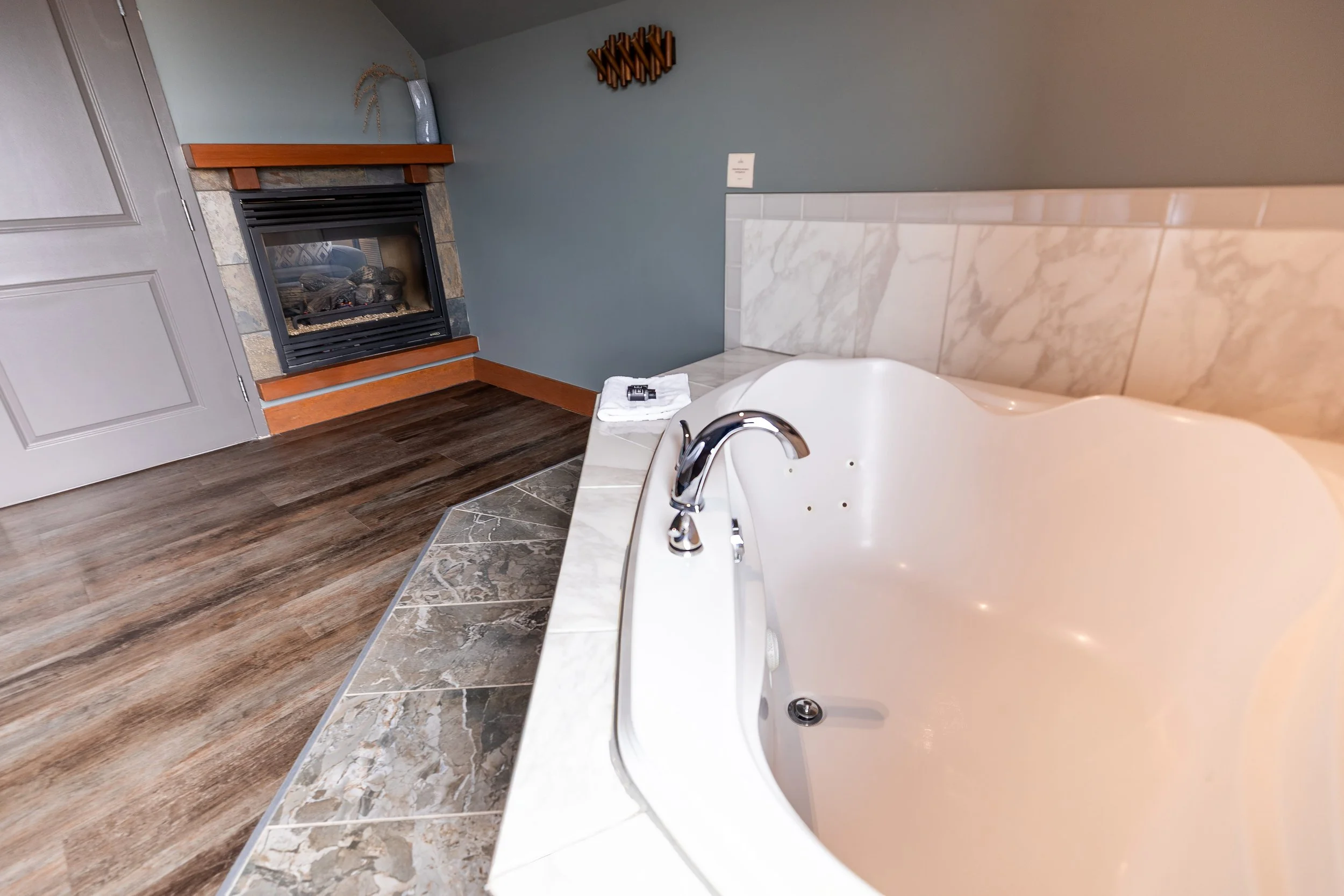 The Executive Suite — photo 7 of 13