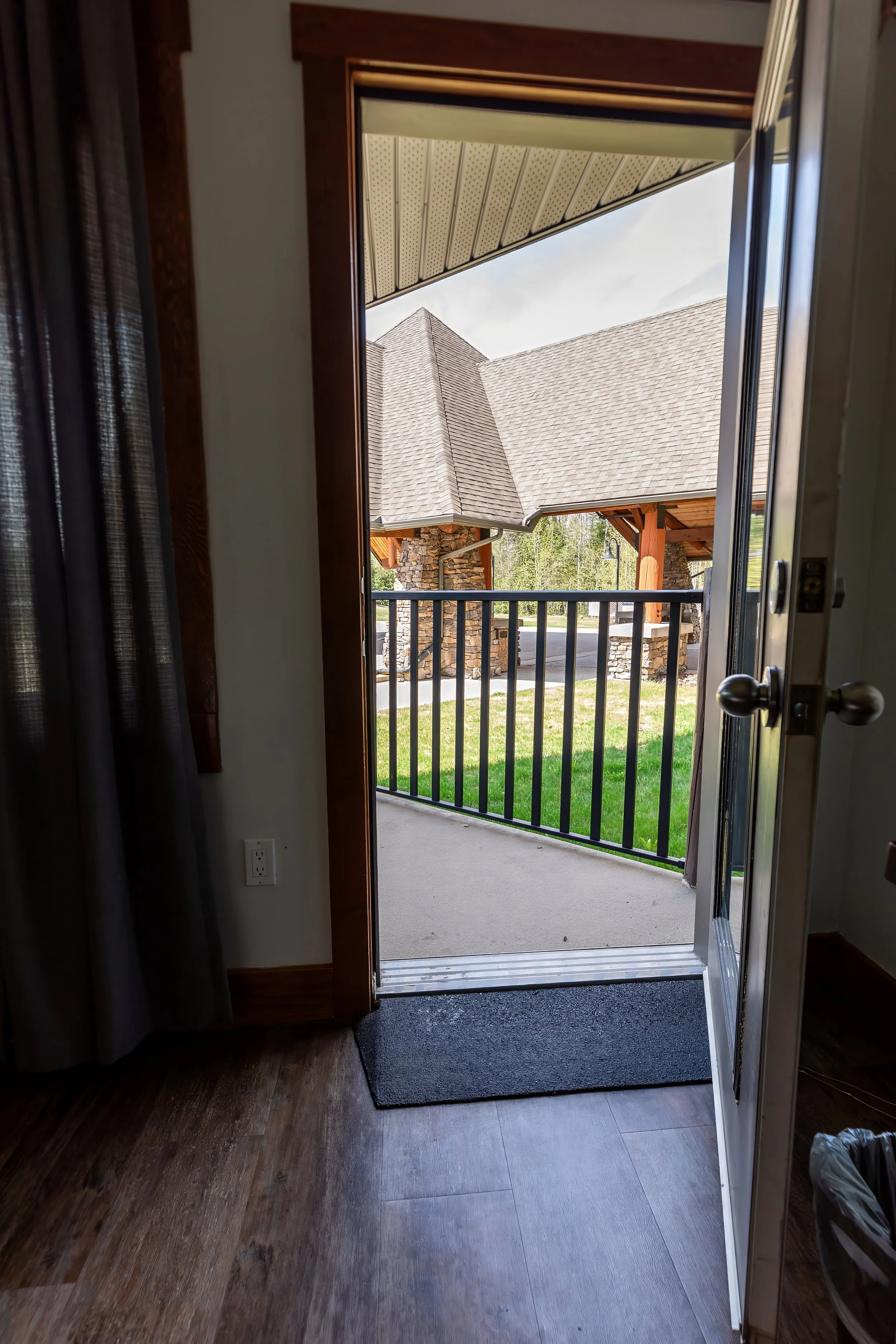 The Woodland Accessible Room — photo 4 of 13