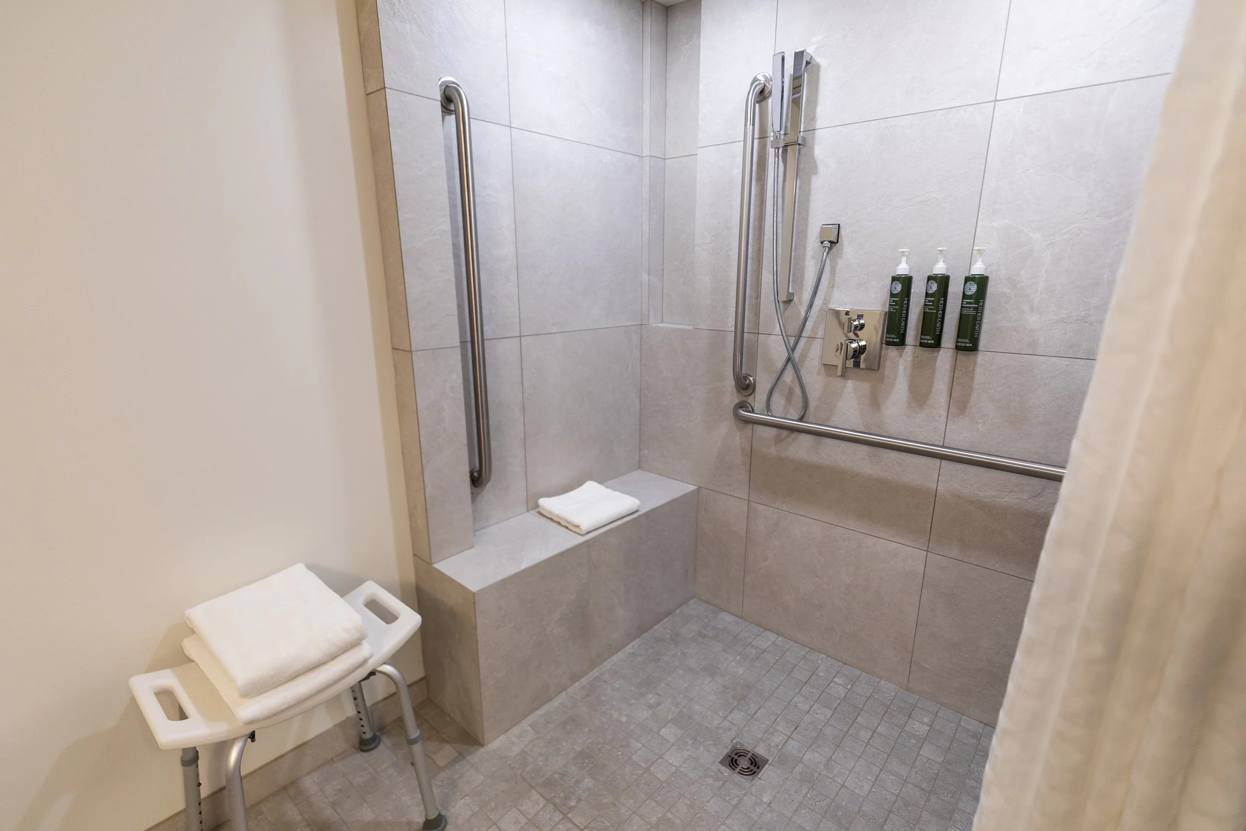 The Woodland Accessible Room — photo 10 of 13