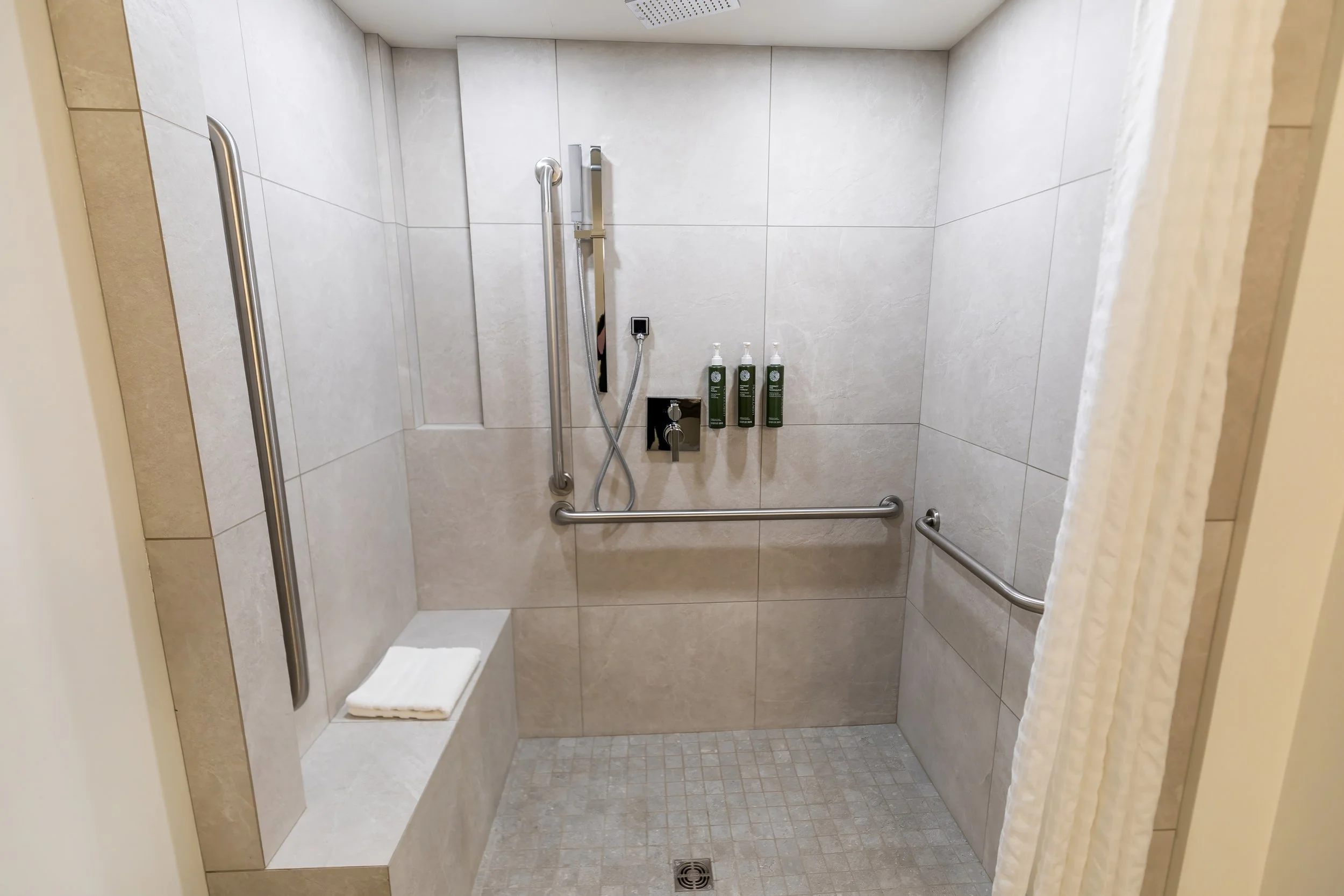 The Woodland Accessible Room — photo 11 of 13