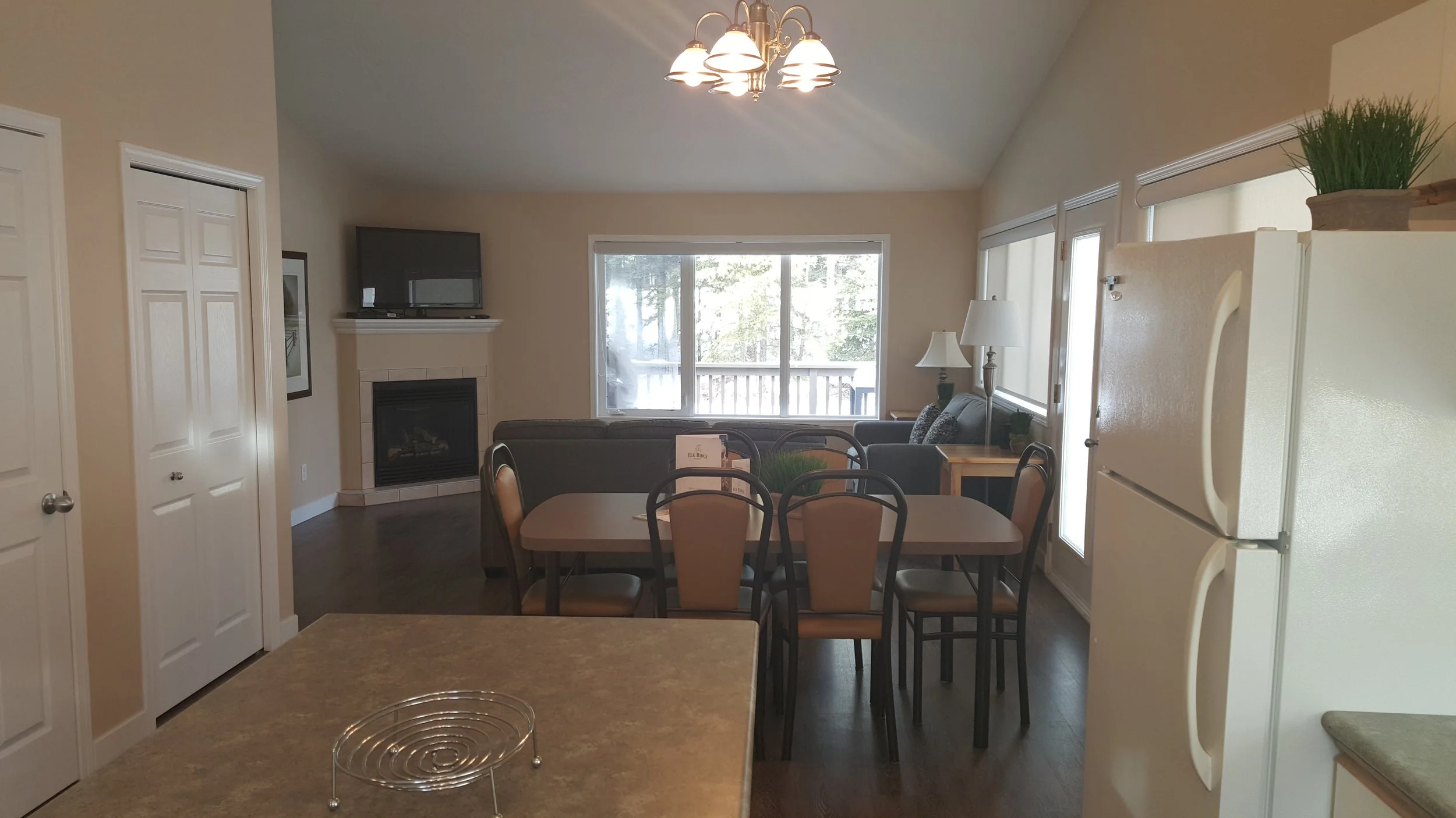 2 Bedroom Townhouse — photo 4 of 5