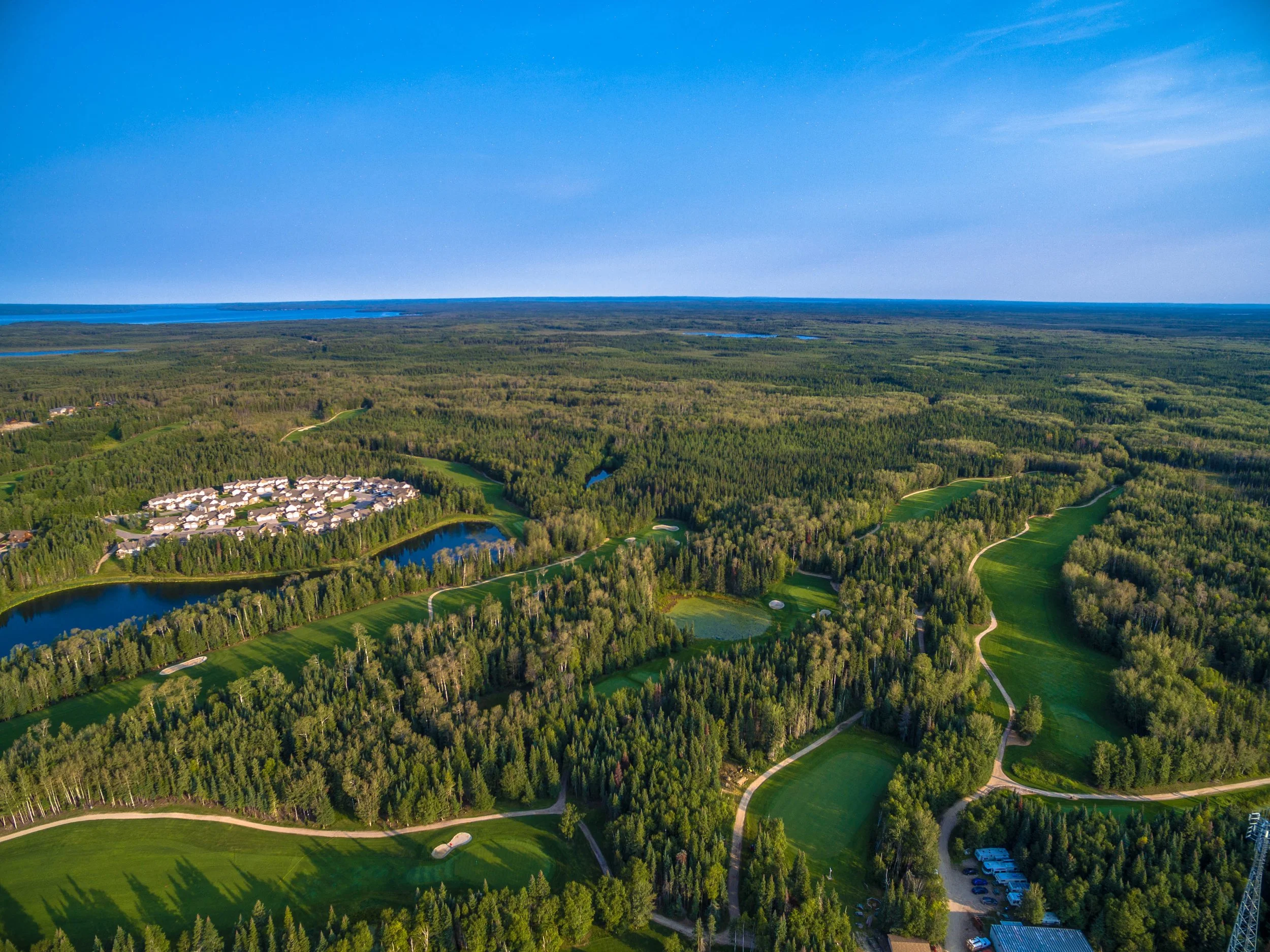Aerial view of the golf course at Elk Ridge Resort