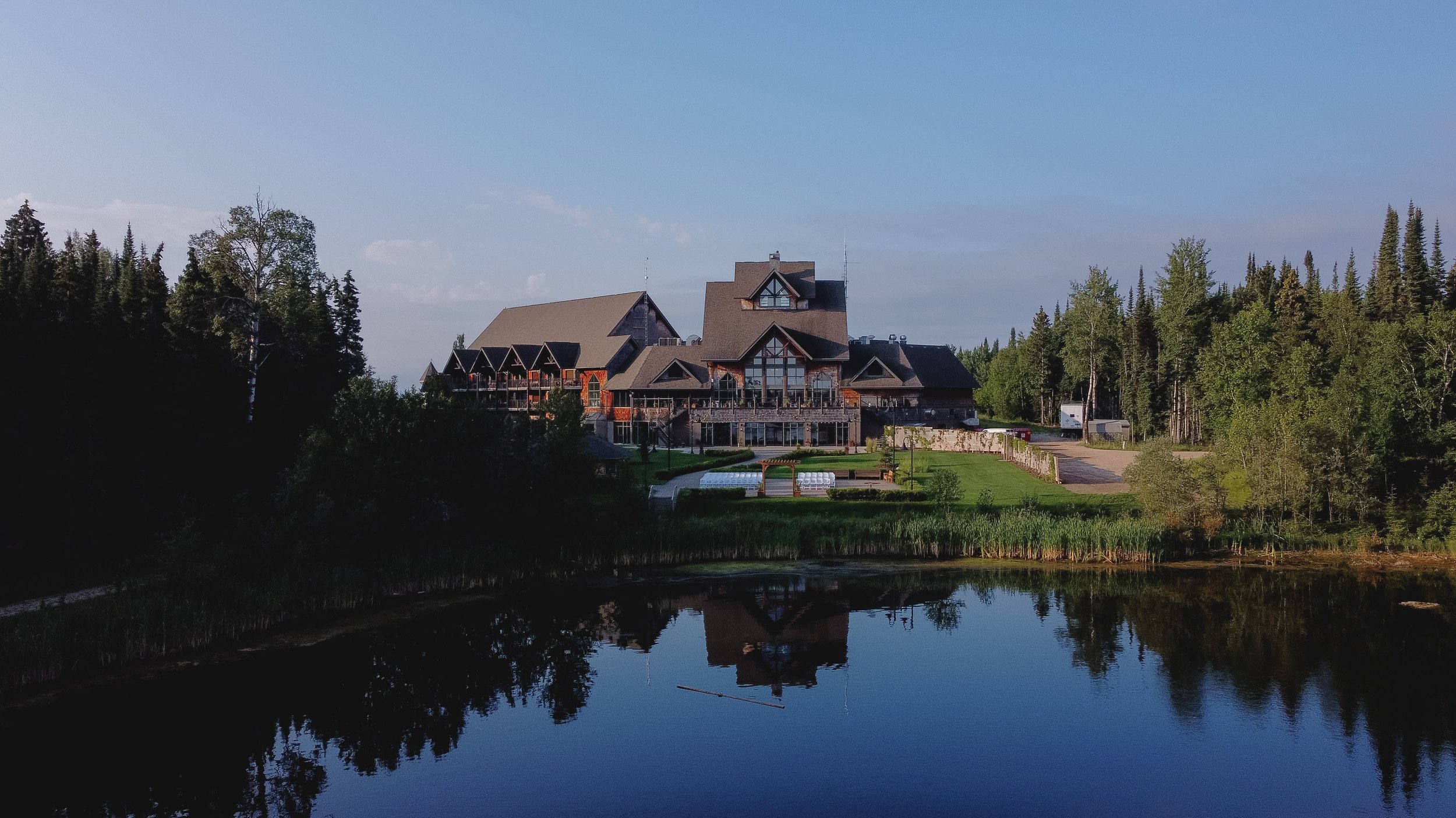Aerial view of Elk Ridge Resort in the boreal forest